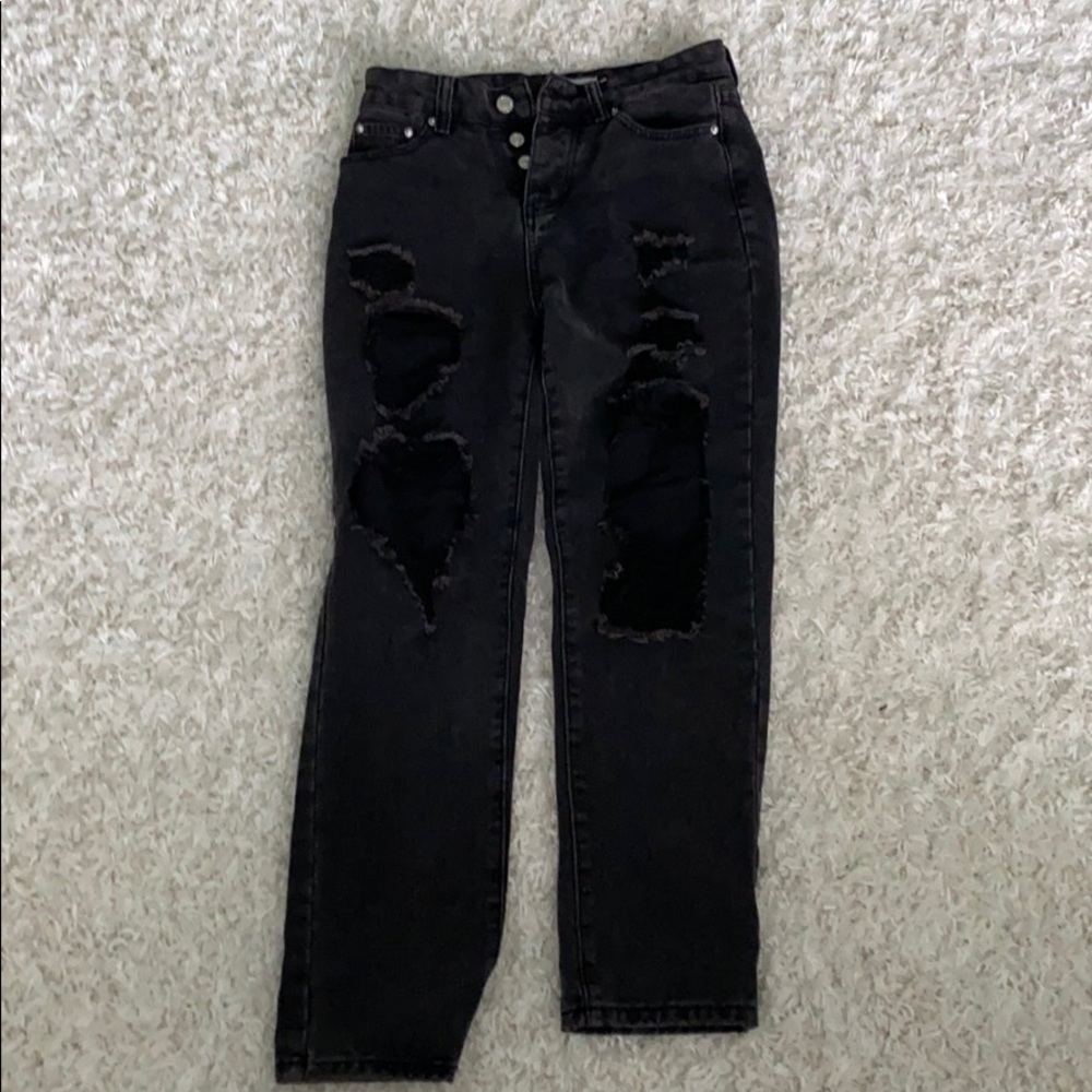 Adika ripped boyfriend jeans